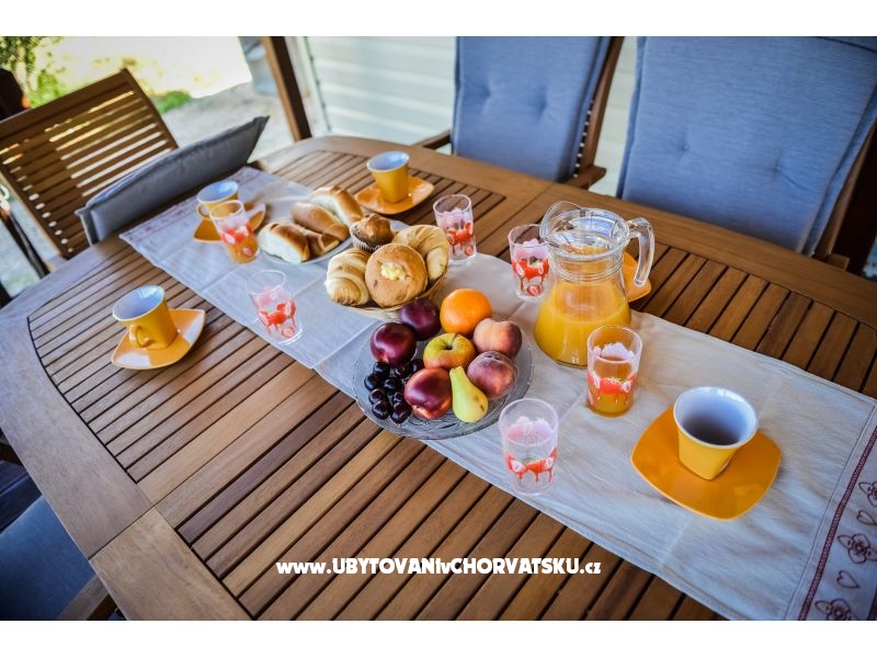 Mobile beach house Lovre Blaž – Ferienwohnung Pakostane, Kroatien – Foto 3