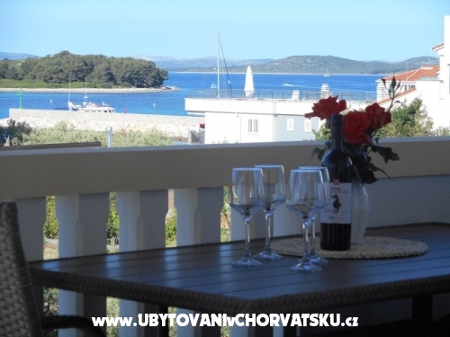Appartements Toni - Pakotane Croatie