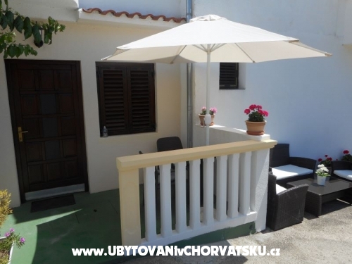 Appartements Toni - Pakotane Croatie