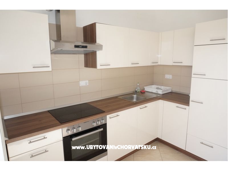 Pension Lanterna – Ferienwohnung Pakostane, Kroatien – Foto 6