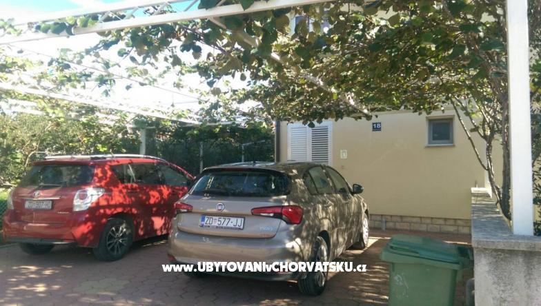 Pension Lanterna – Ferienwohnung Pakostane, Kroatien – Foto 8