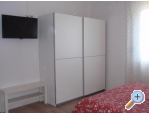 Appartements Pipi - Pakotane Kroatien