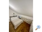 Stone house Pakostane - Pakotane Kroatien