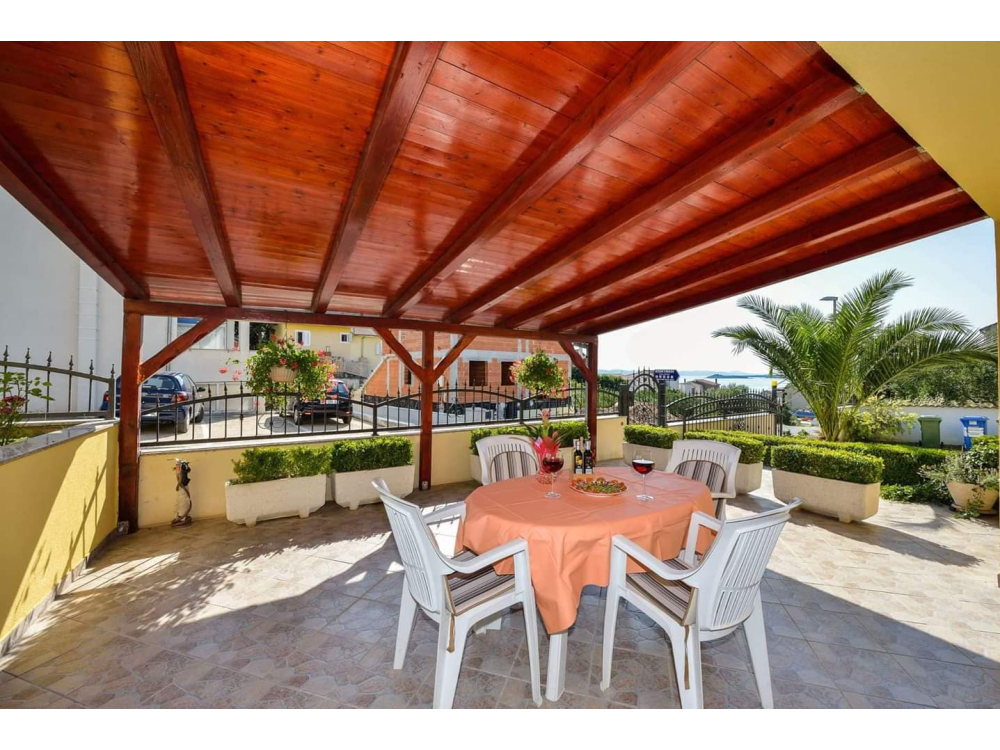 Apartmaji Antonio - Pako�tane Hrva�ka