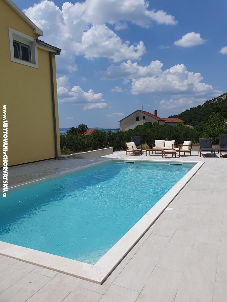 Apartmaji Antonio - Pako�tane Hrva�ka