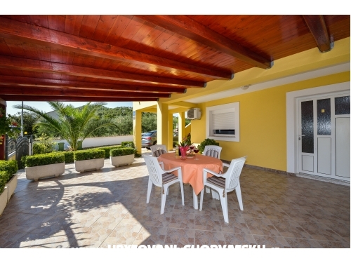 Apartmaji Antonio - Pako�tane Hrva�ka