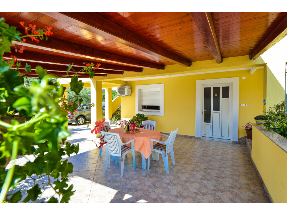 Apartmaji Antonio - Pako�tane Hrva�ka