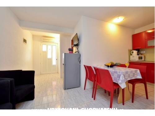 Apartmaji Antonio - Pako�tane Hrva�ka