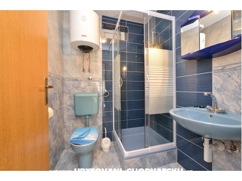 Apartmaji Antonio - Pako�tane Hrva�ka