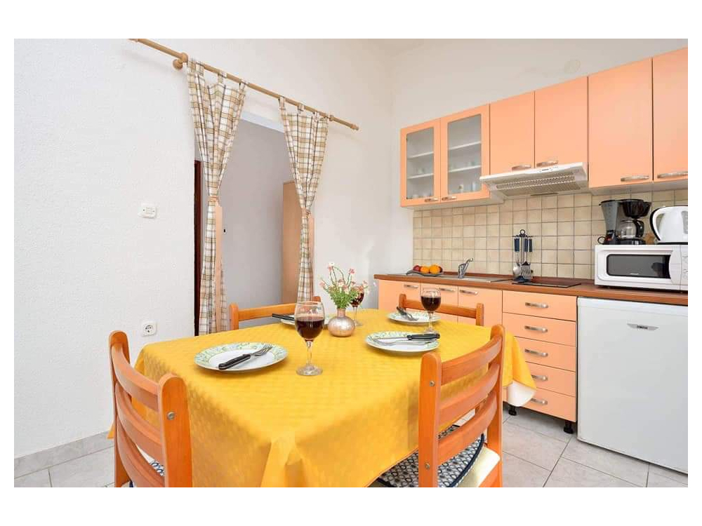 Apartmaji Antonio - Pako�tane Hrva�ka