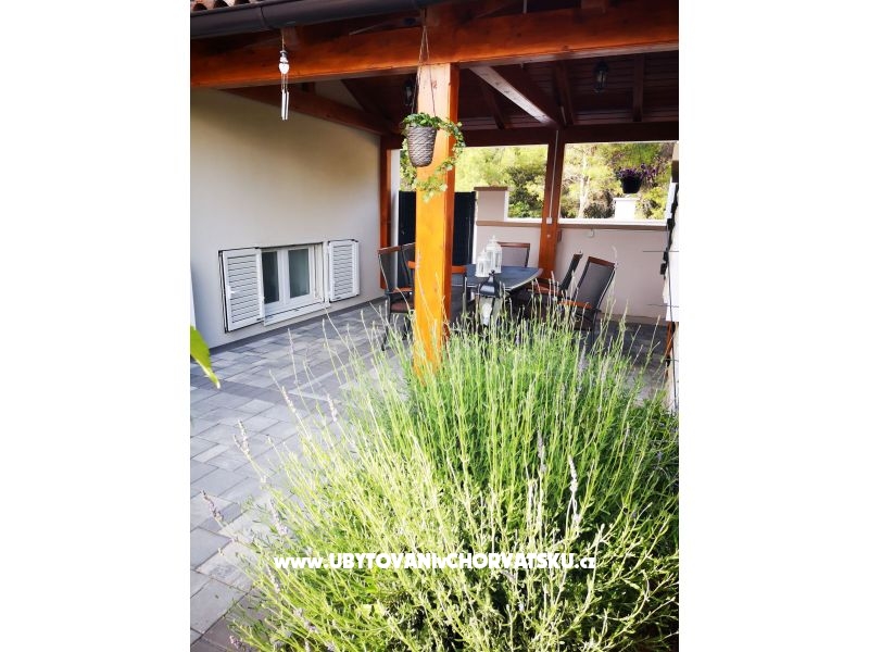 Villa Hana  – Ferienwohnung Pakostane, Kroatien – Foto 3