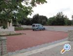 Apartmaji Villa Iva - ostrov Paman Hrvaka