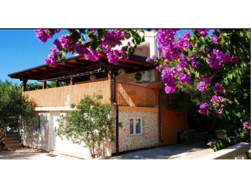 Appartements More - ostrov Paman Croatie