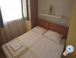 Apartmaji Sunset ***/**** - ostrov Paman Hrvaka