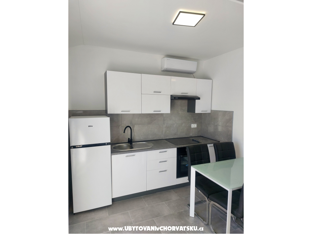 Holiday Dom first row to the sea - ostrov Paman Chorwacja