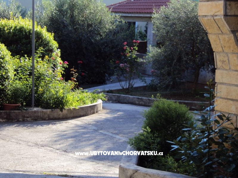 Apartment Puhalovic Emil – Ferienwohnung Petrcane, Kroatien – Foto 11