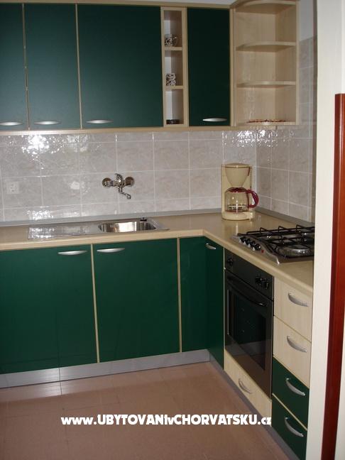 Apartment Puhalovic Emil – Ferienwohnung Petrcane, Kroatien – Foto 3