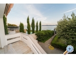 Appartements Neda - Petrane Kroatien