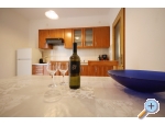 Appartements Super Nada - Petrane Kroatien