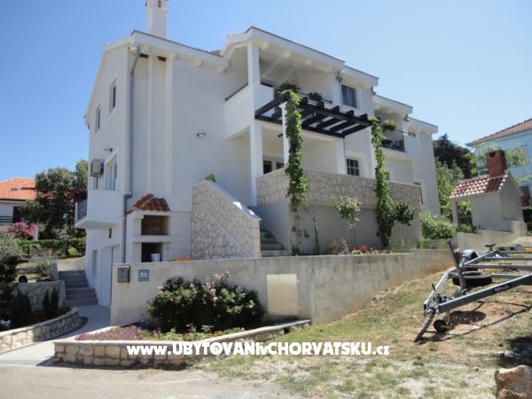 Ferienwohnungen Marijana  – Ferienwohnung Petrcane, Kroatien – Foto 1