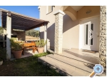 Haus mit Pool - Villa Marijana - Petrane Kroatien