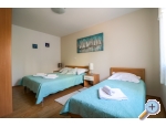 Haus mit Pool - Villa Marijana - Petrane Kroatien