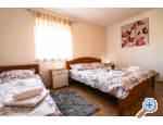 Haus mit Pool - Villa Marijana - Petrane Kroatien