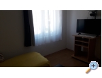 Appartements Erak - Pirovac Kroatien