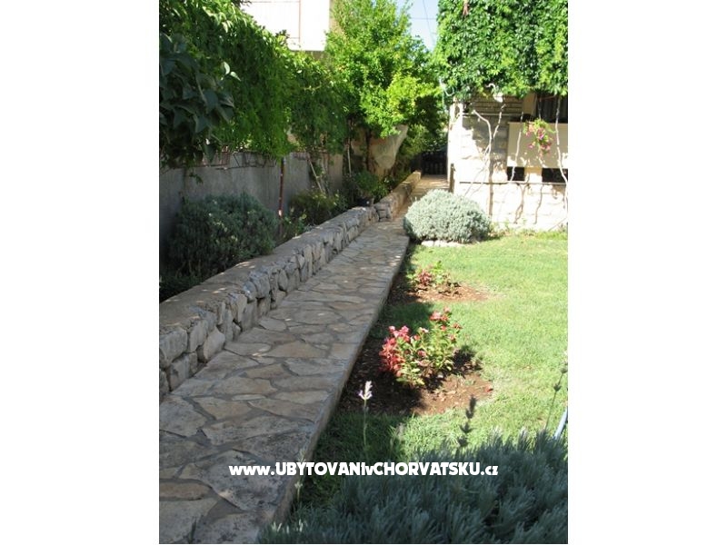 Appartements NELA – Ferienwohnung Pirovac, Kroatien – Foto 2