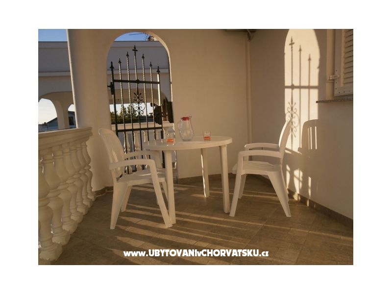 Appartements Pave – Ferienwohnung Pirovac, Kroatien – Foto 3