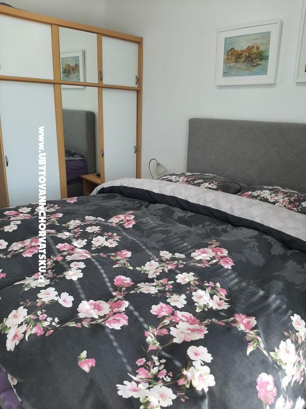 Apartnani Lana Pirovac – Ferienwohnung Pirovac, Kroatien – Foto 18