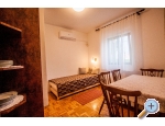 PIROVAC APARTMENTS *** - Pirovac Kroatien
