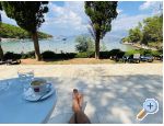 Villa Ana , one min walk to beach - Pirovac Kroatien