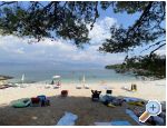 Villa Ana , one min walk to beach - Pirovac Kroatien