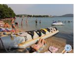 Villa Ana , one min walk to beach - Pirovac Kroatien