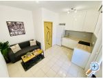 Villa Ana , one min walk to beach - Pirovac Kroatien