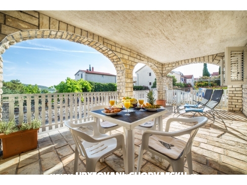 Villa The Heart of Croatia***** - Pirovac Croatie