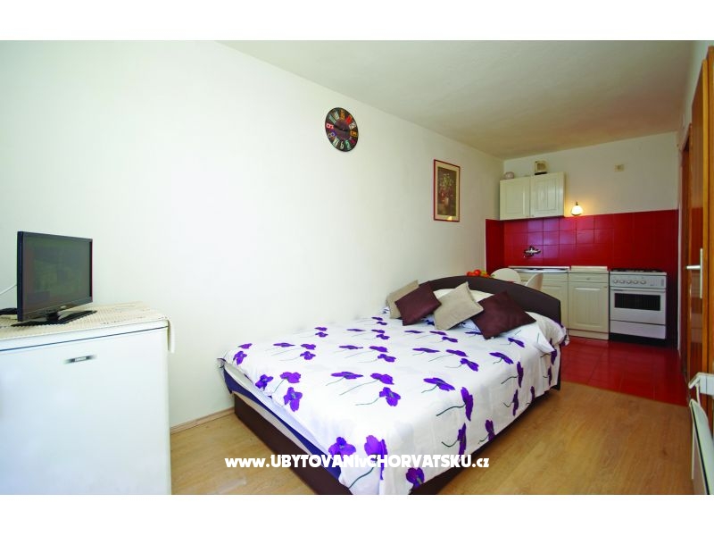 Seafront Studio Appartement + Balcony – Ferienwohnung Podgora, Kroatien – Foto 5