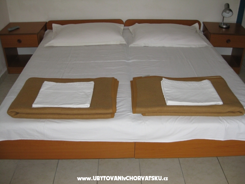 Appartements Flora - Podgora Croatie