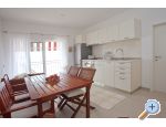 Apartmaji Gabrijela - Podgora Hrvaka