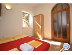 Appartements Milan - Podgora Kroatien