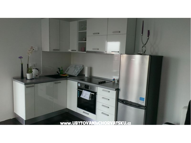 Appartements Pivac – Ferienwohnung Podgora, Kroatien – Foto 1