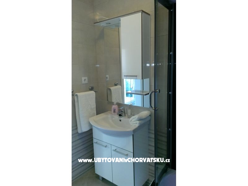 Appartements Pivac – Ferienwohnung Podgora, Kroatien – Foto 4