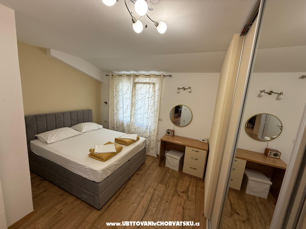 Apartmaji Zorko - Podgora Hrva�ka