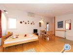 Apartmaji Mira - Podgora Hrvaka