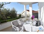 Villa NADA - Podgora Kroatien