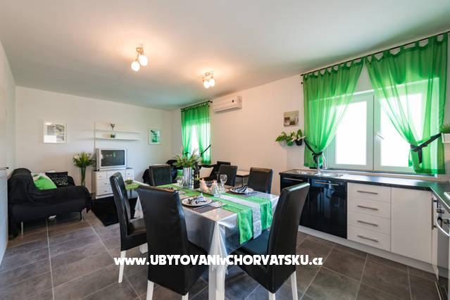 Appartements Aljinovic – Ferienwohnung Podstrana, Kroatien – Foto 2