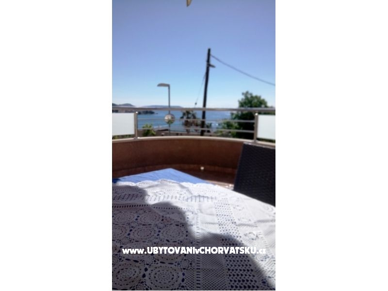 Apartment Arthur – Ferienwohnung Podstrana, Kroatien – Foto 1