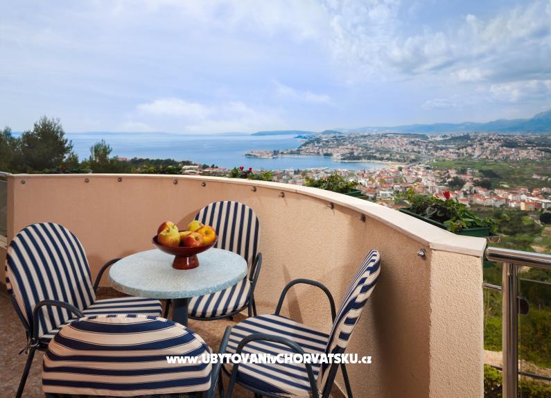 Apartment Jere – Ferienwohnung Podstrana, Kroatien – Foto 1