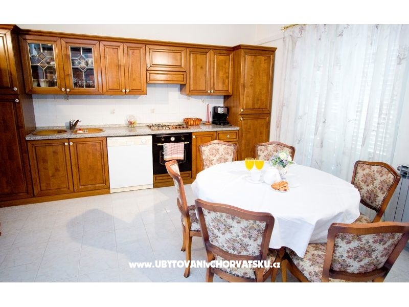 Apartment Pčelica Maja – Ferienwohnung Podstrana, Kroatien – Foto 11